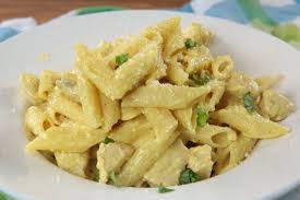 Köri Soslu Mantarlı Tavuklu Makarna